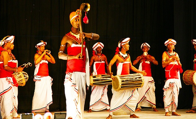 Exclusive Kandyan dance performance | Experiences in Kandy