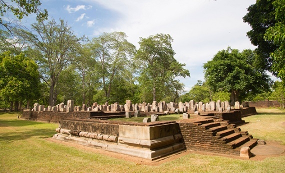 Cycle through UNESCO Anuradhapura with a local guide - Anuradhapura -  Sri Lanka In Style