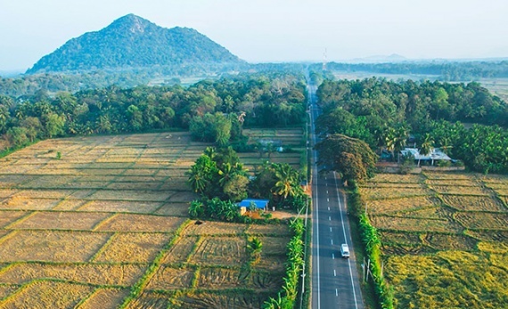 Hot air ballooning in the Cultural Triangle - Sigiriya -  Sri Lanka In Style